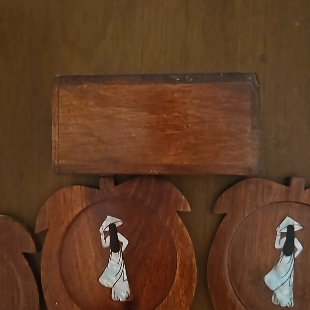 Vintage 1960s Set of Six Mother of Pearl Japanese Lady Floral Coaster Set